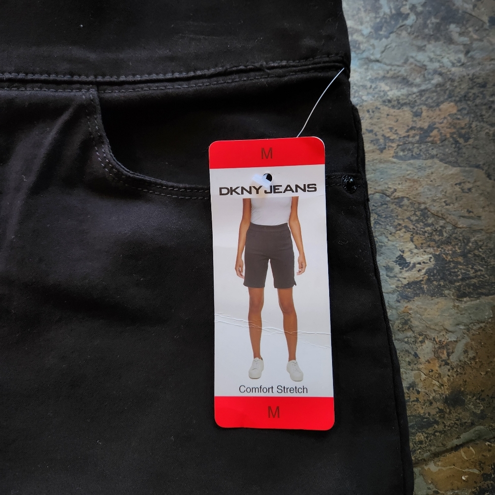 NWT DKNY Black Stretch Shorts (Medium) - Picture 5 of 6